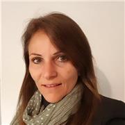 Dynamic, fun Canadian with lots of experience wanting to help you achieve your goals with English!